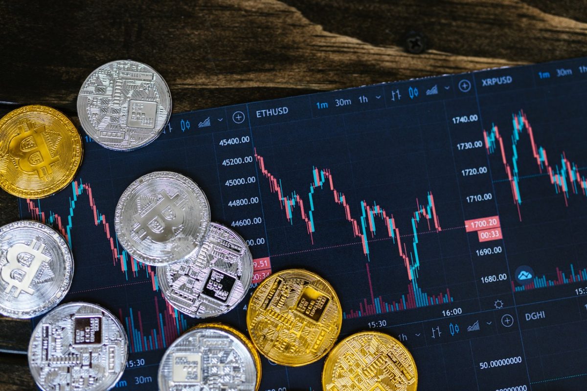 cryptocurrency chart analysis